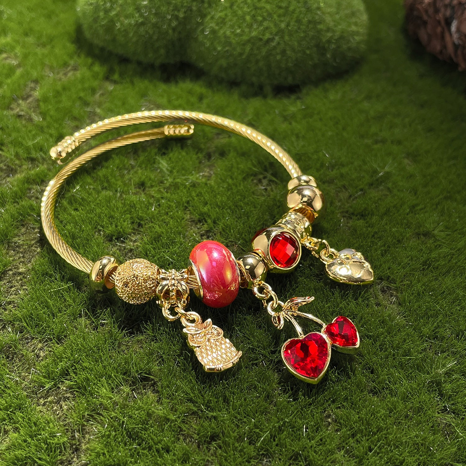 Bracciale Cuore con Zirconi – Titanio Regolabile