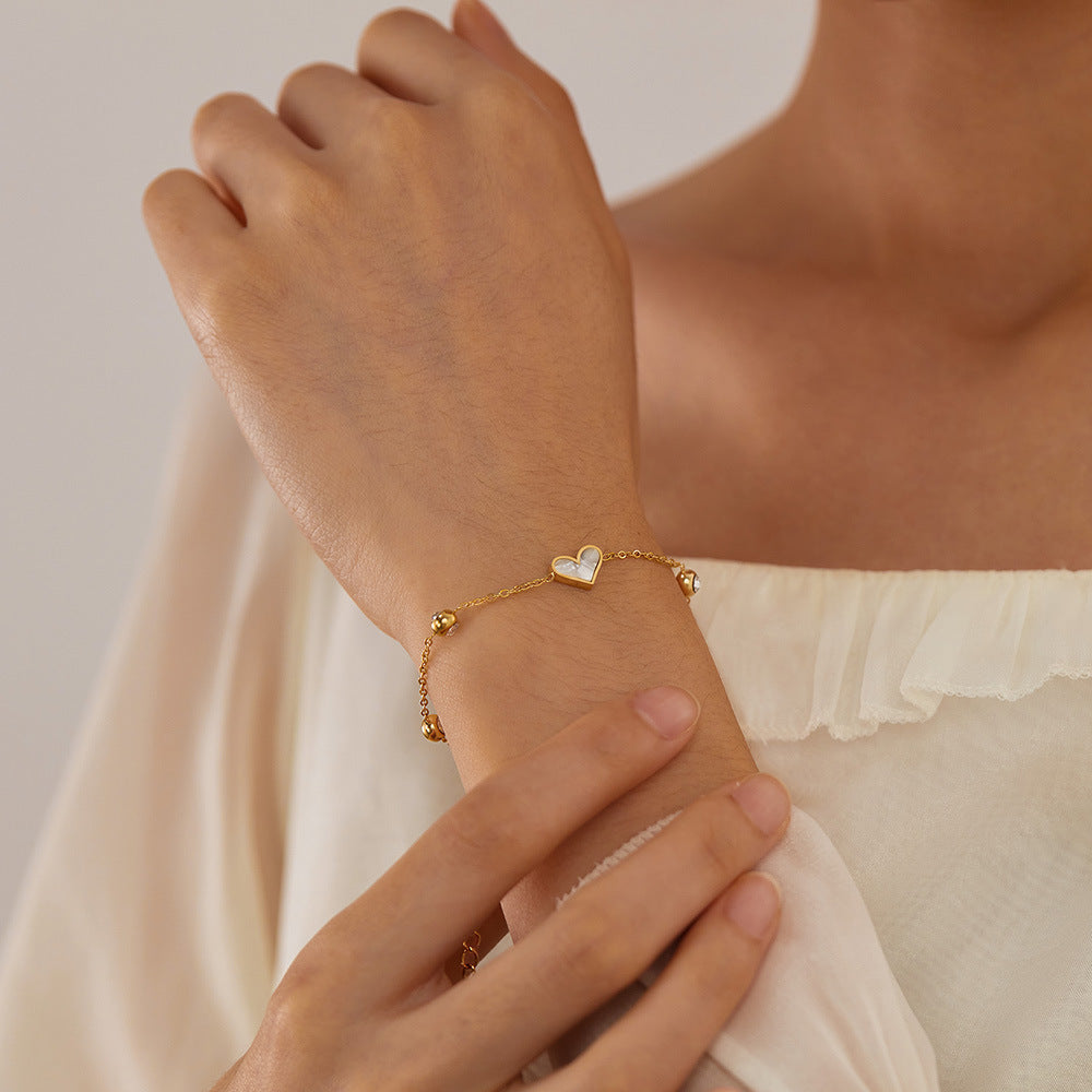 Bracciale Cuore in Titanio e Madreperla – Stile Elegante